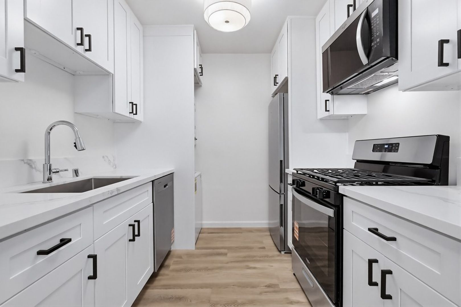 Los Angeles Condo: 6735 Brynhurst Ave