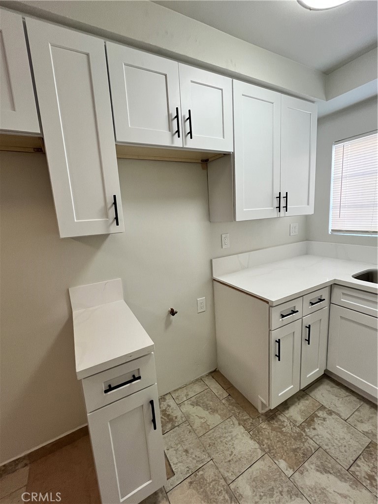 Hawthorne Condo: 12701 Cranbrook Avenue