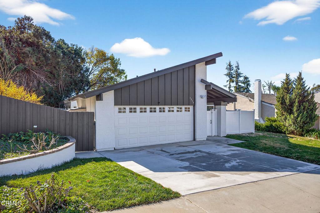 Thousand Oaks Condo: 1970 Smokewood Court
