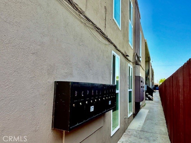 Compton Condo: 815 North Rose Avenue