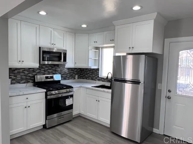 Chula Vista Condo: 129 Oaklawn Avenue