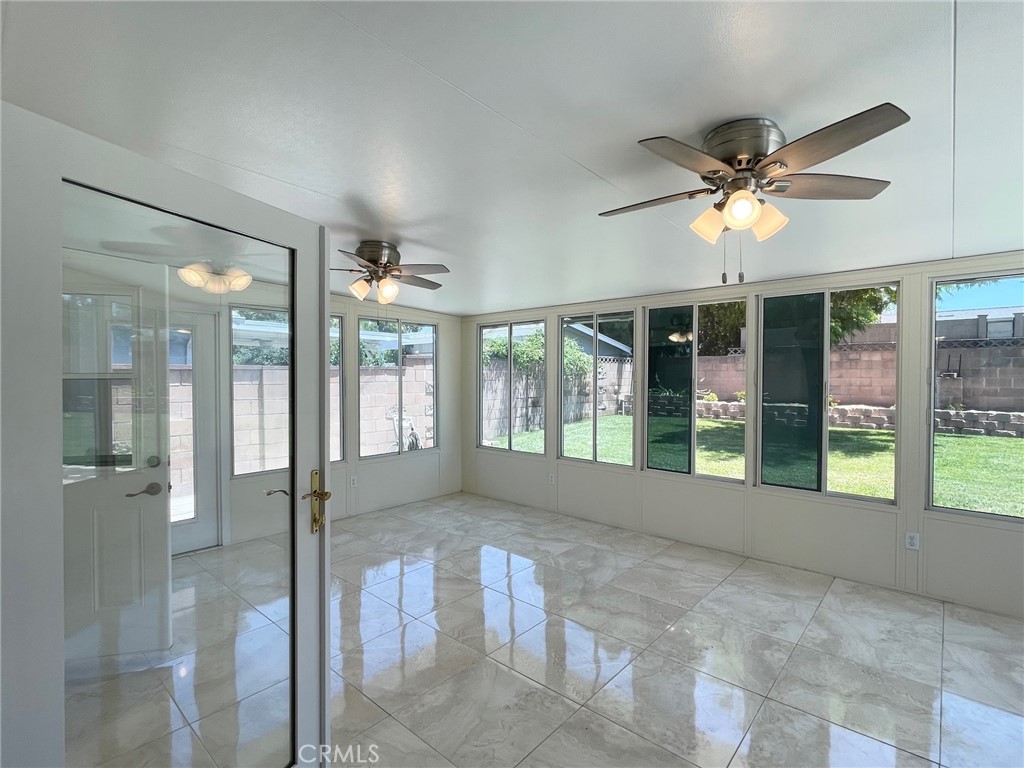 West Hills Condo: 23370 Schoolcraft Street