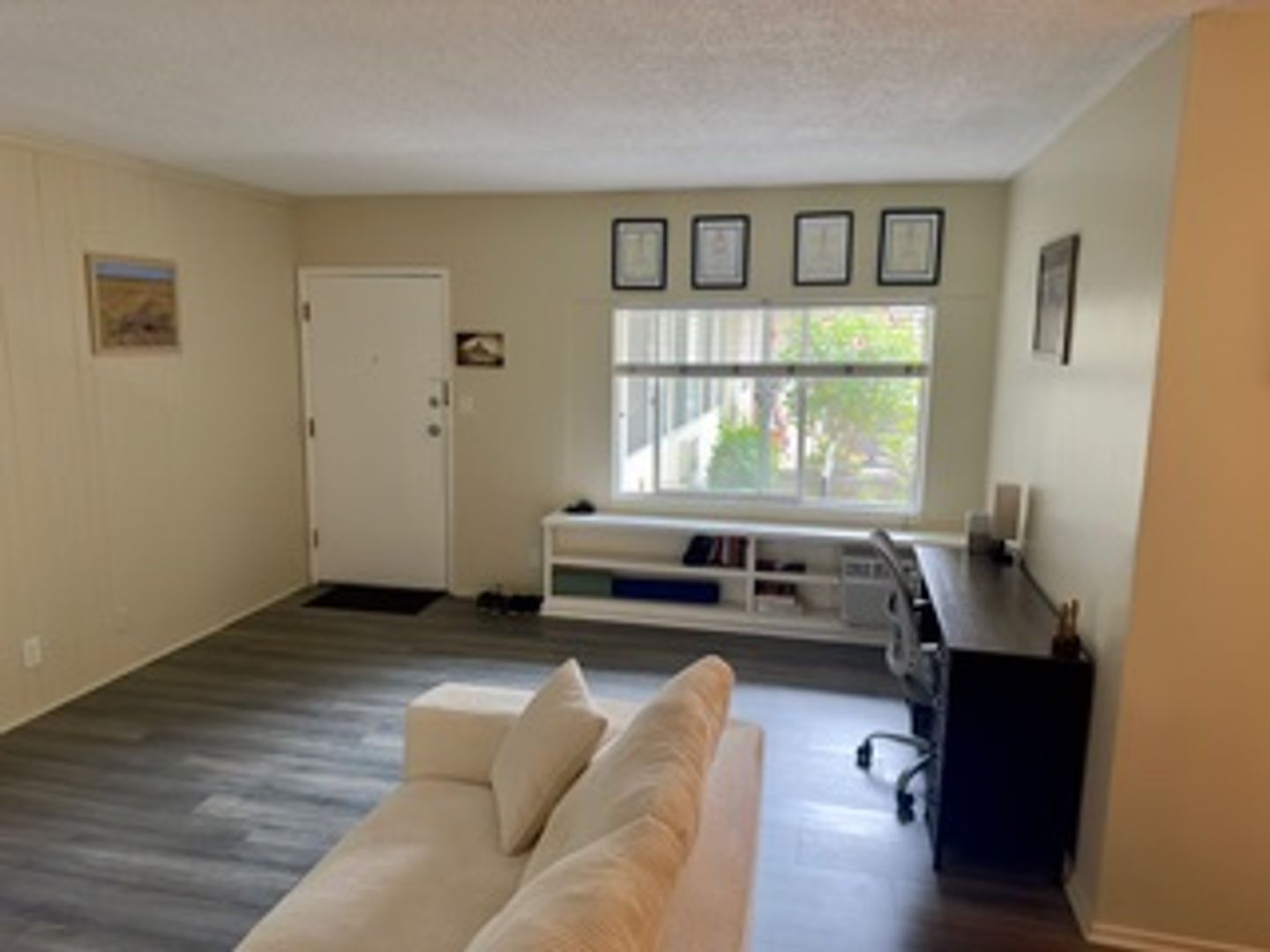 West Hollywood Condo: 8207 De Longpre Ave.