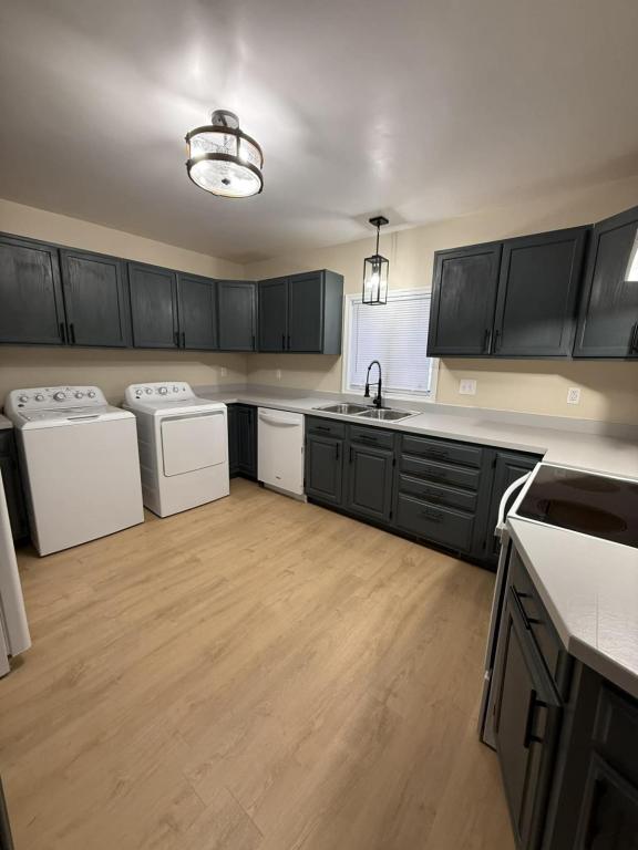 Ilion House: 35 Hess Ave