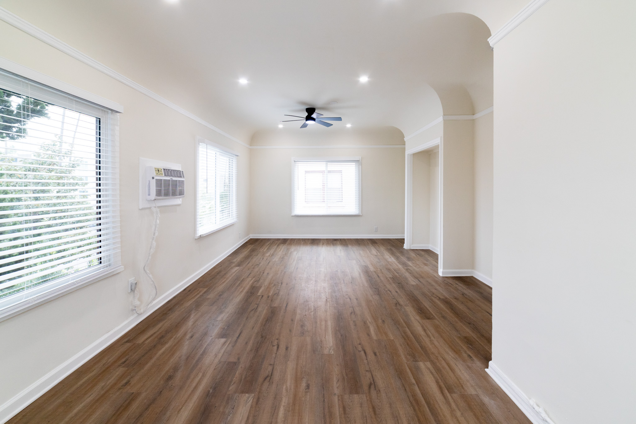 Los Angeles Condo: 211 N Berendo St