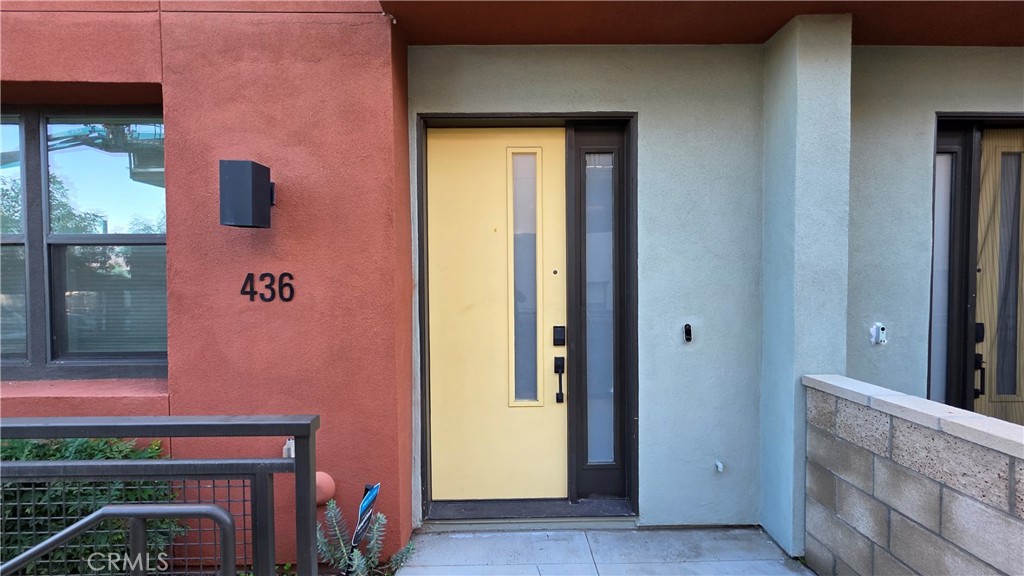 Brea Condo: 436 Village Brea Ca