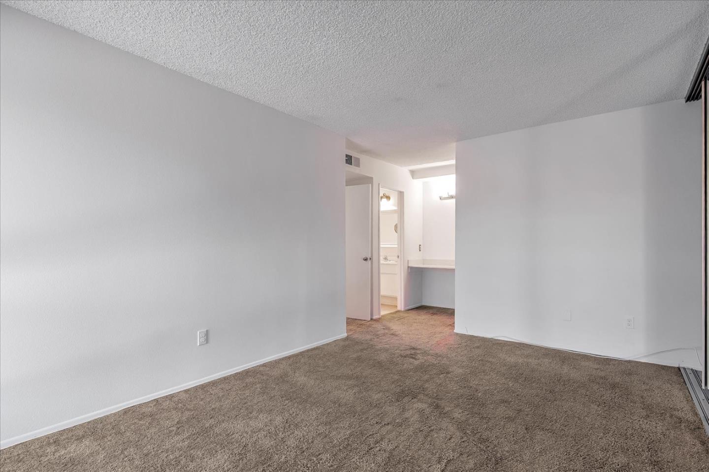 North Hills Condo: 16755 Parthenia Street