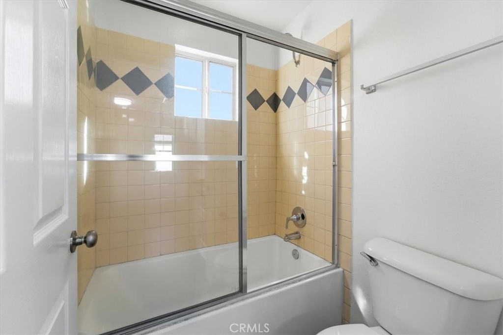 North Hills Condo: 15150 Rayen Street