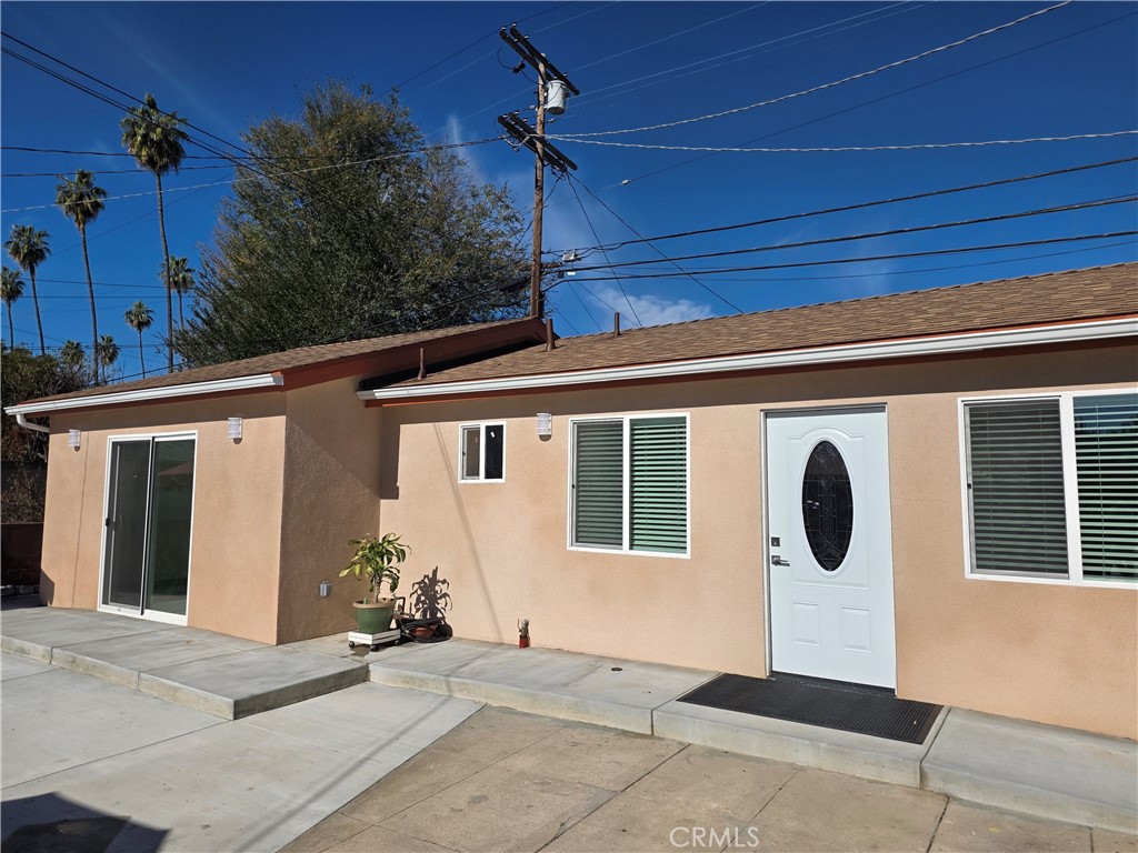 Los Angeles Condo: 2057 Norwalk Avenue