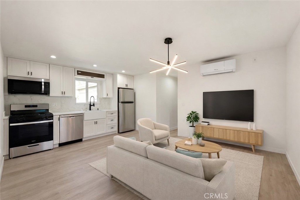 Studio City Condo: 4183 3/4 Tujunga Avenue