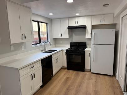 Tracy Condo: 31 West 6th Street