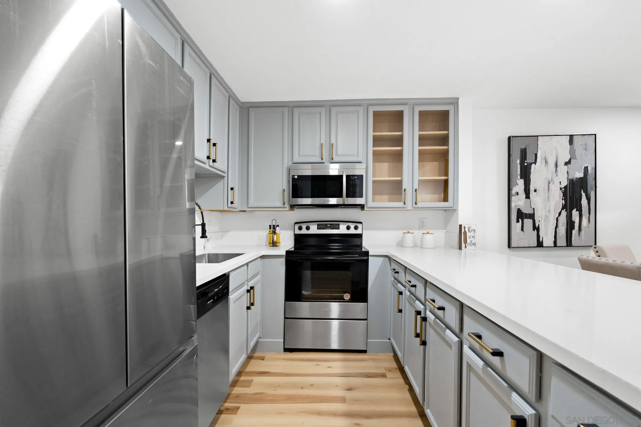 San Diego Condo: 3030 Suncrest Drive