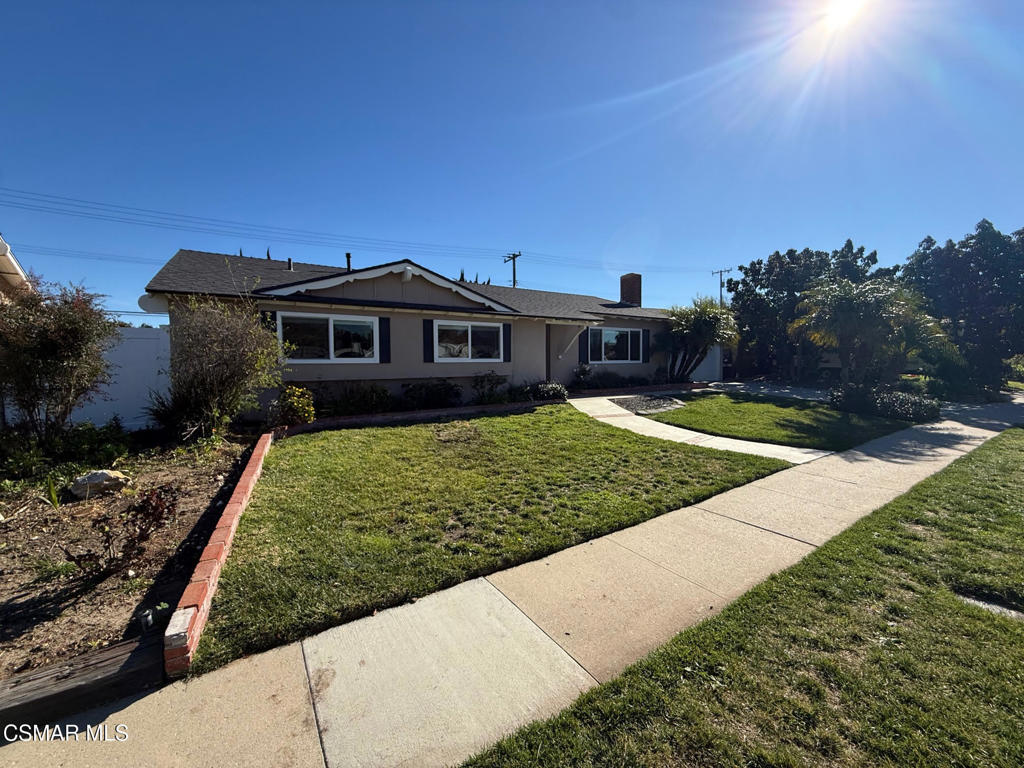 Newbury Park Condo: 216 Virginia Drive