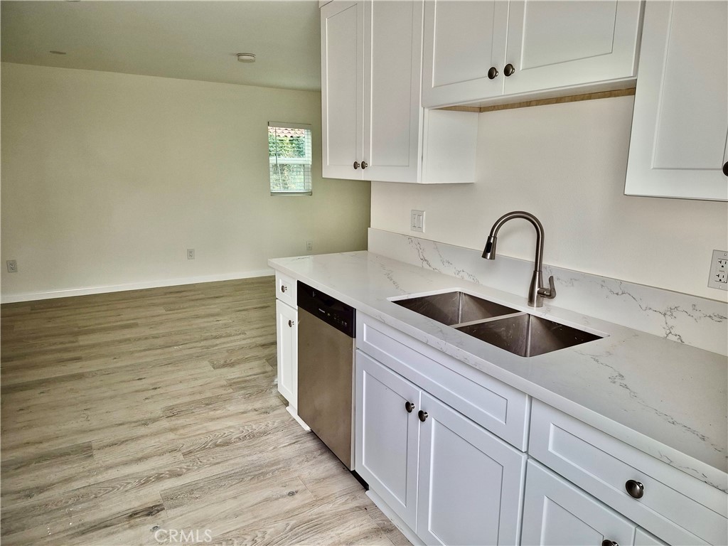 San Bernardino Condo: 857 West Edgehill Road