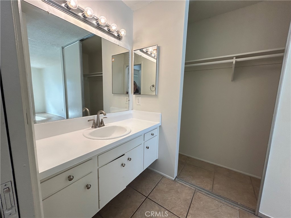 La Quinta Condo: 51049 Eisenhower Drive
