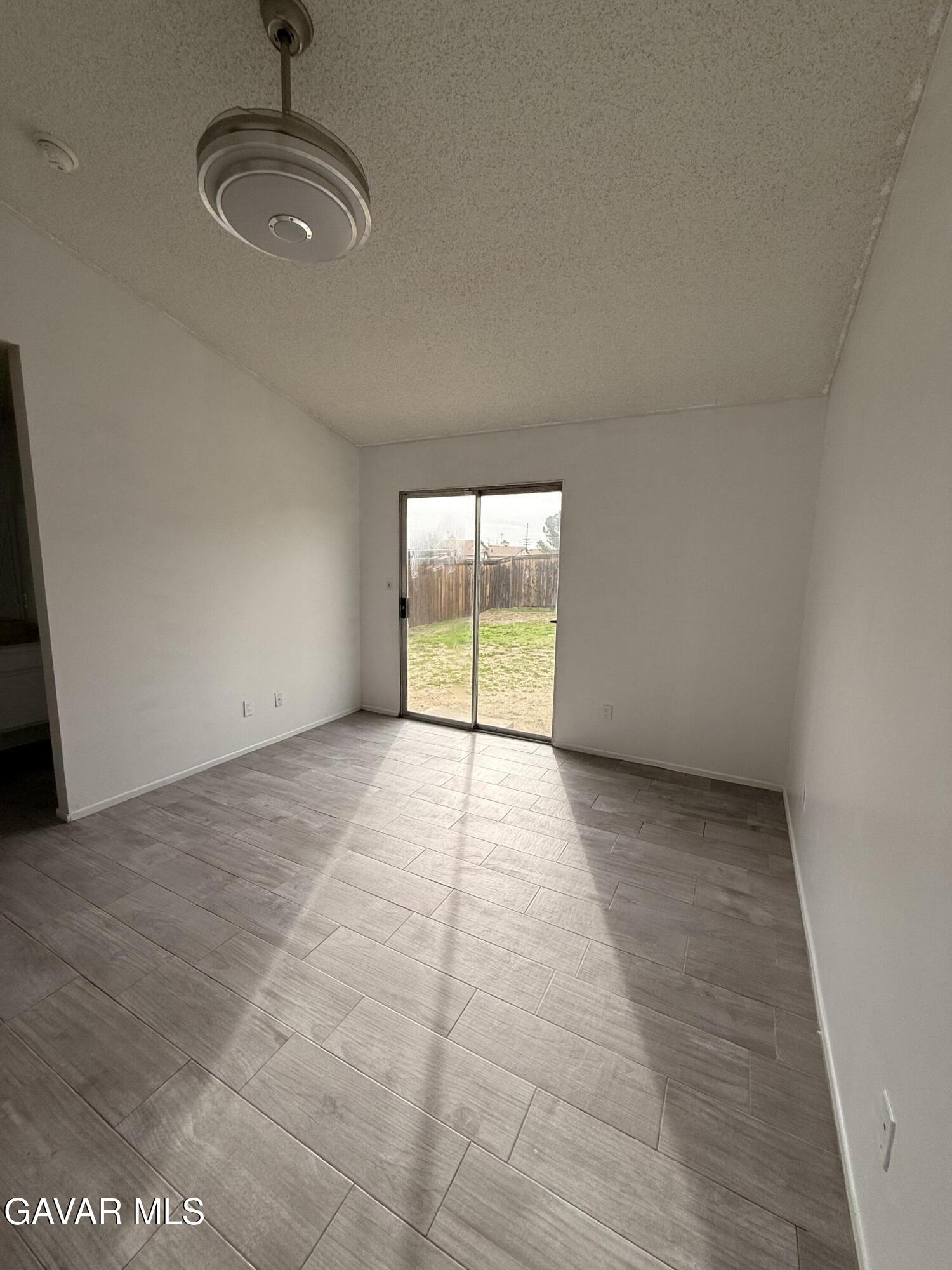 Rosamond Condo: 3100 Myrtle Street