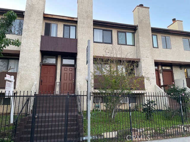 Van Nuys Condo: 14100 Calvert Street