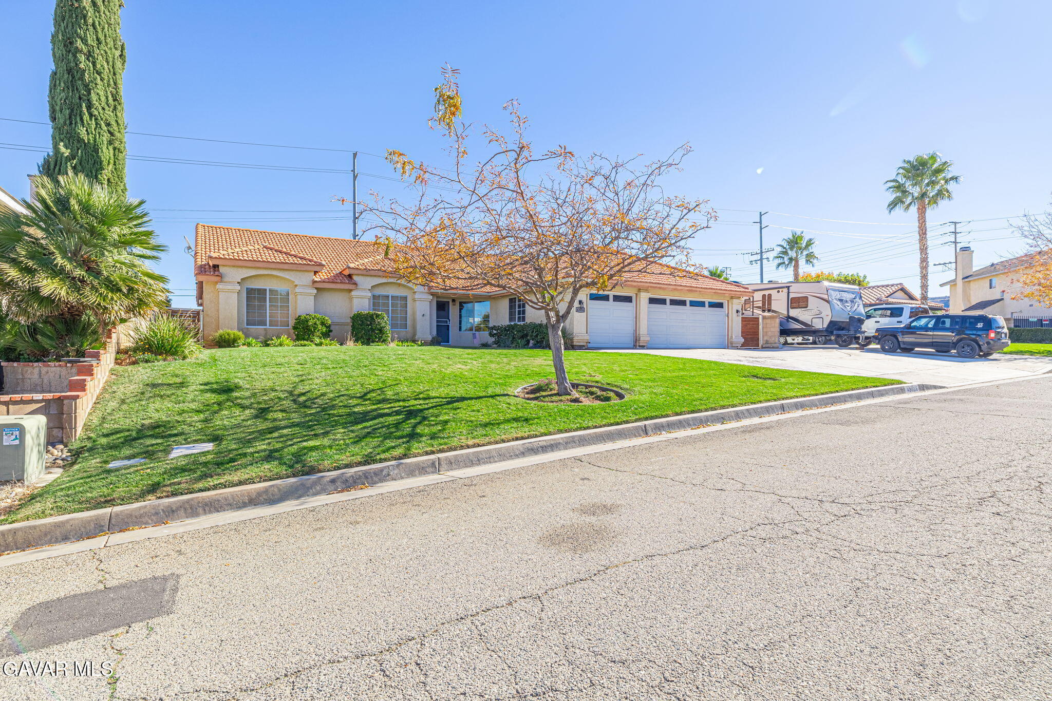 Lancaster Condo: 42056 Jenny Lane