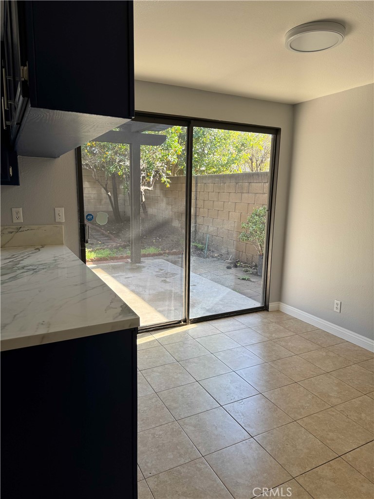 Anaheim Condo: 1100 North Baxter Street