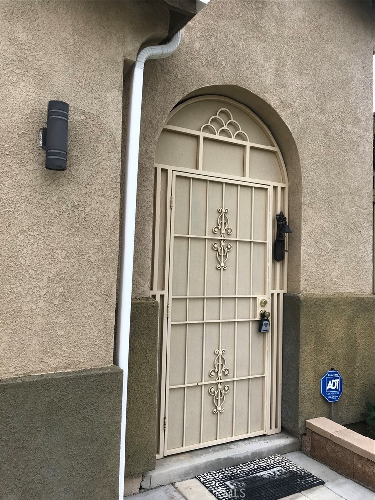 Fontana Condo: 10939 Hardy Pecan Court