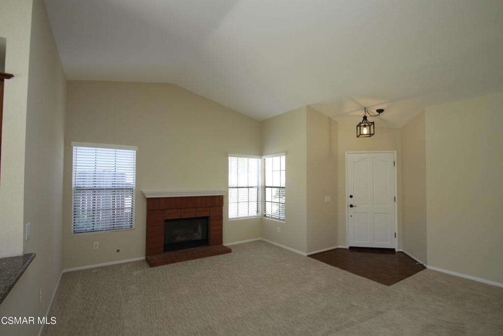 Camarillo Condo: 5443 Camino Compadre