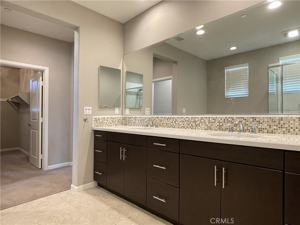 Brea Condo: 355 Catalina Way