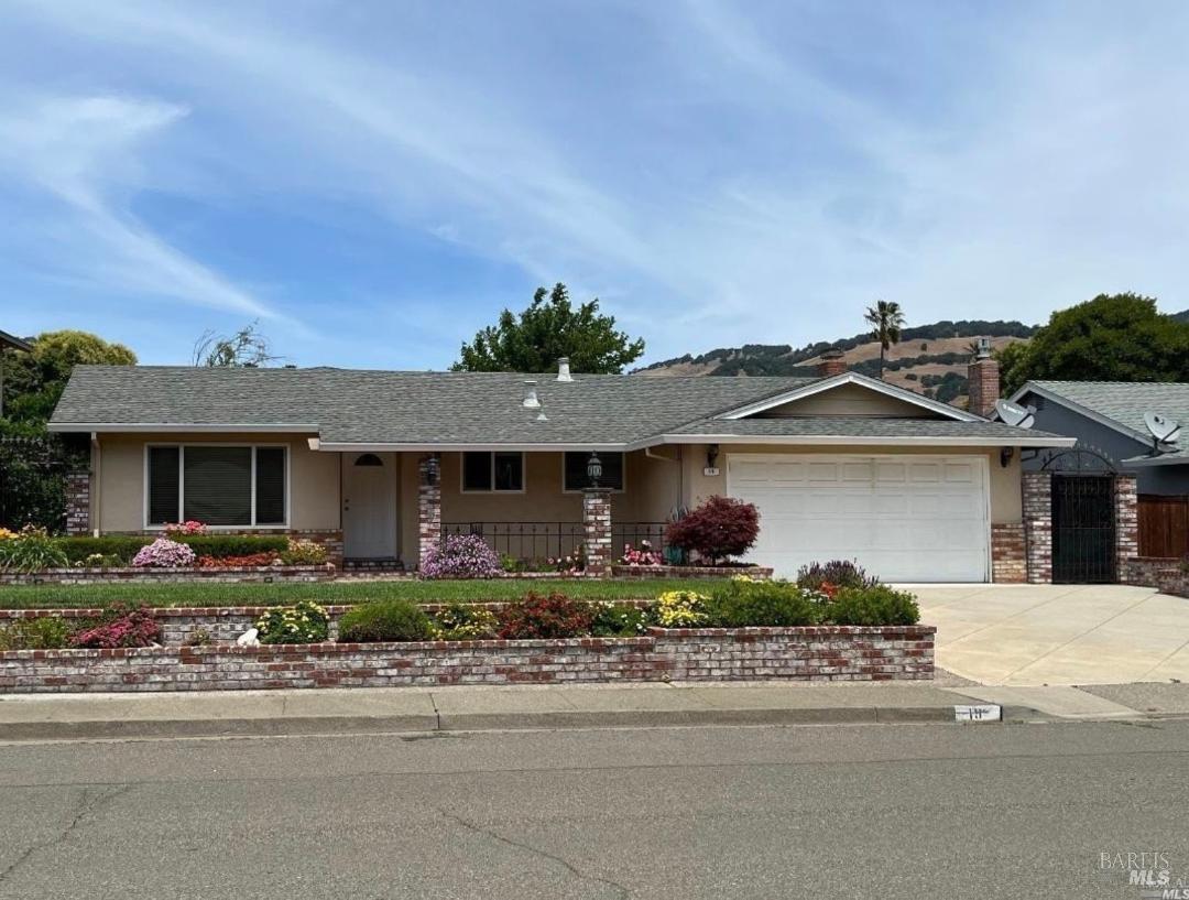 Novato Condo: 19 San Miguel Way