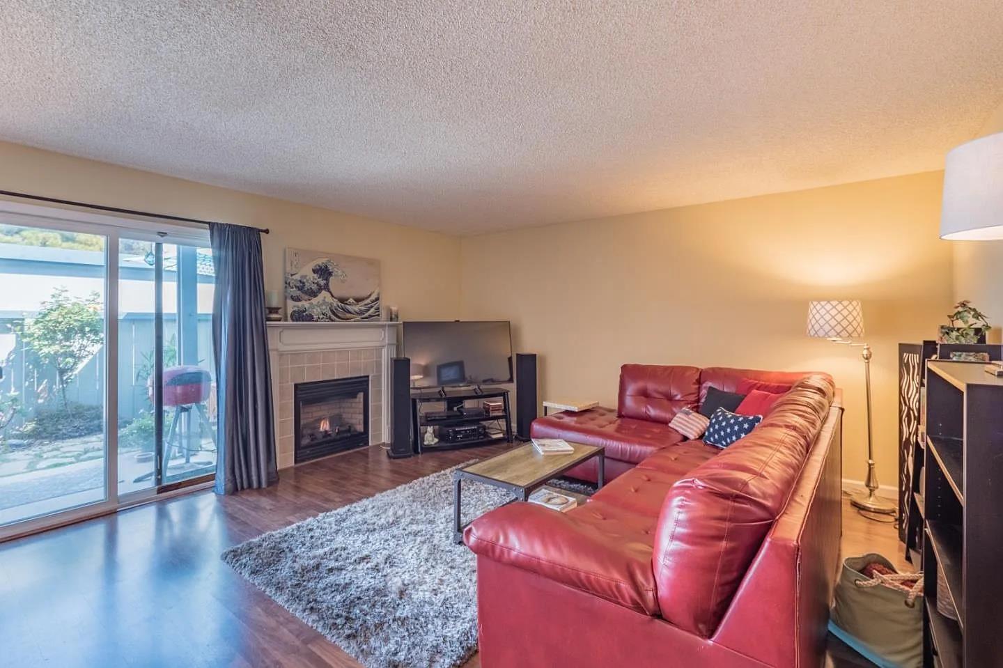 Capitola Condo: 1925 46th Avenue