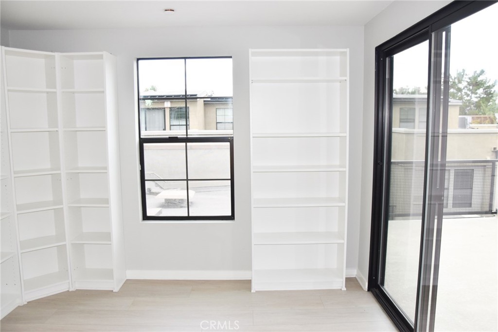 Orange Condo: 507 West Maple Avenue