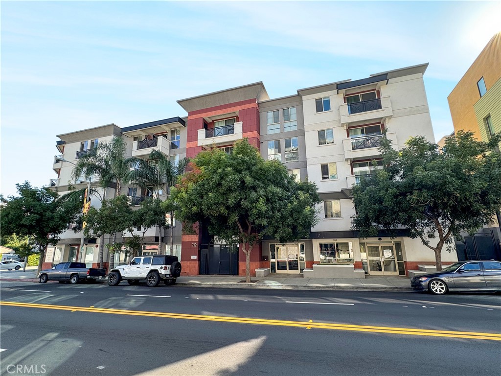 Pasadena Condo: 712 East Walnut Street