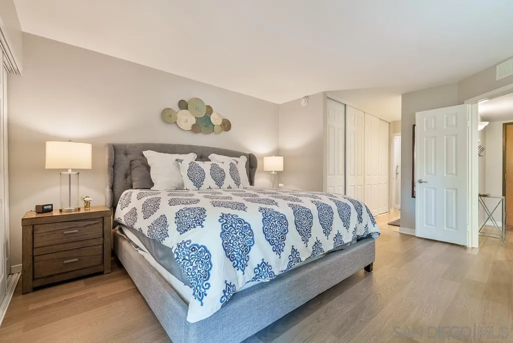 San Diego Condo: 17637 Pomerado Road