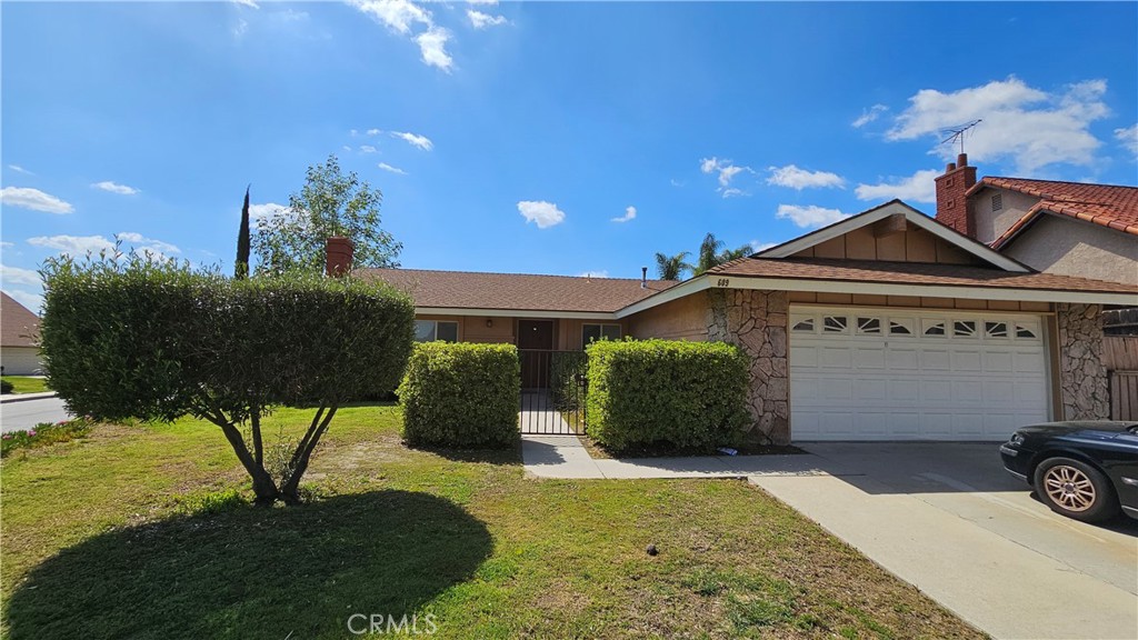 Walnut Condo: 609 Citadel Drive