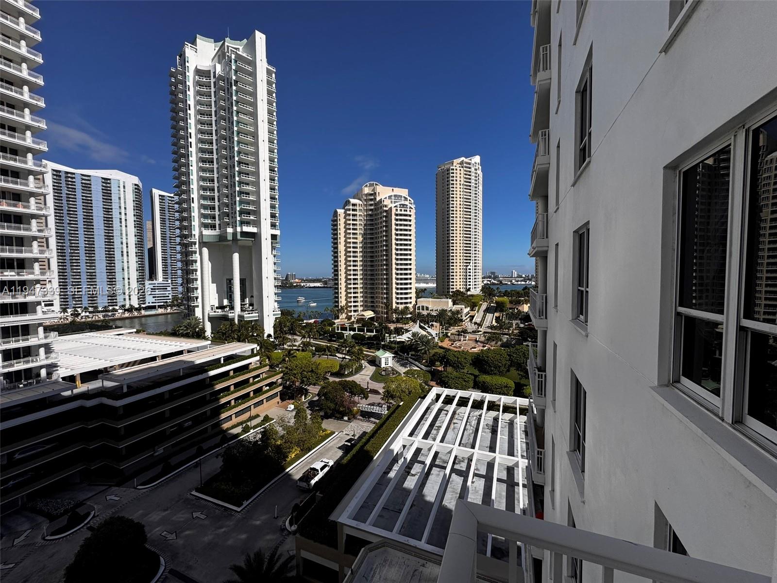 Miami Condo: 701 Brickell Key Boulevard