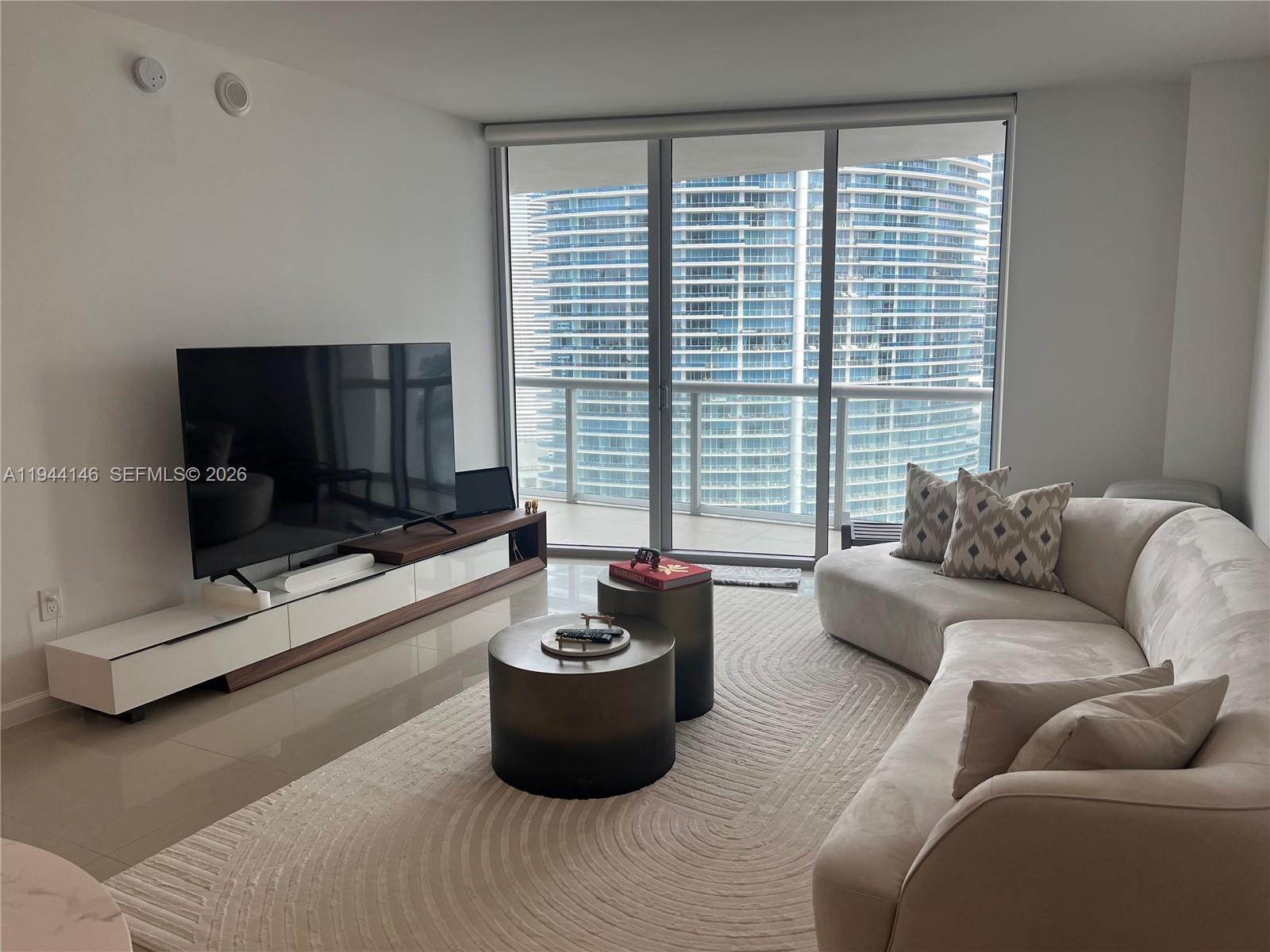 Miami Condo: 475 Brickell Avenue