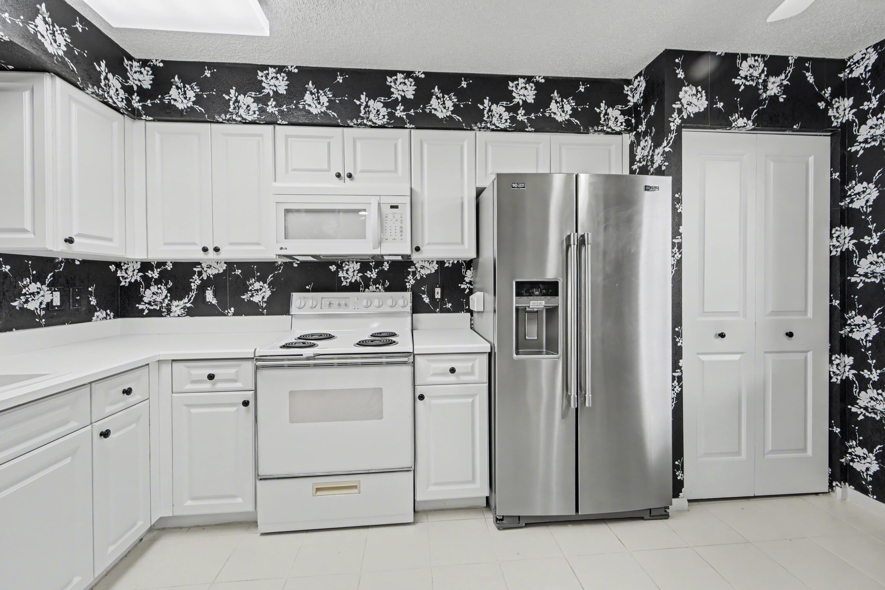 Delray Beach Condo: 6112 Huntwick Terrace