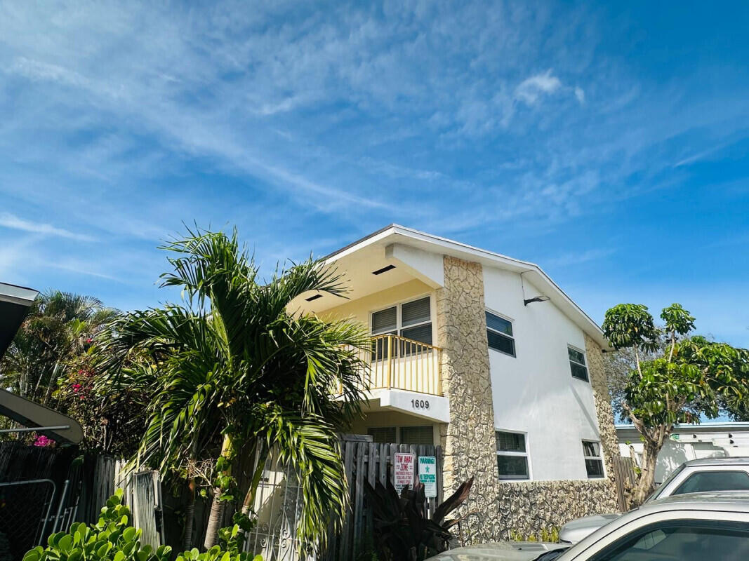 Lake Worth Beach Condo: 1609 South Federal Highway