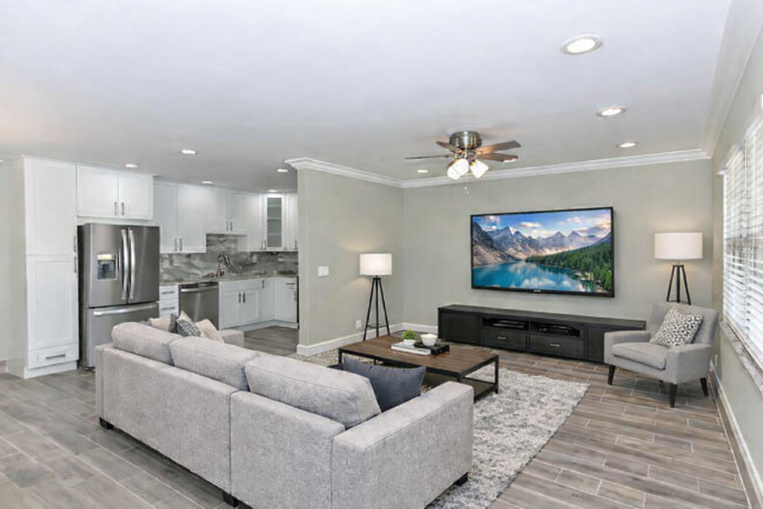 Delray Beach Condo: 864 Normandy Trail