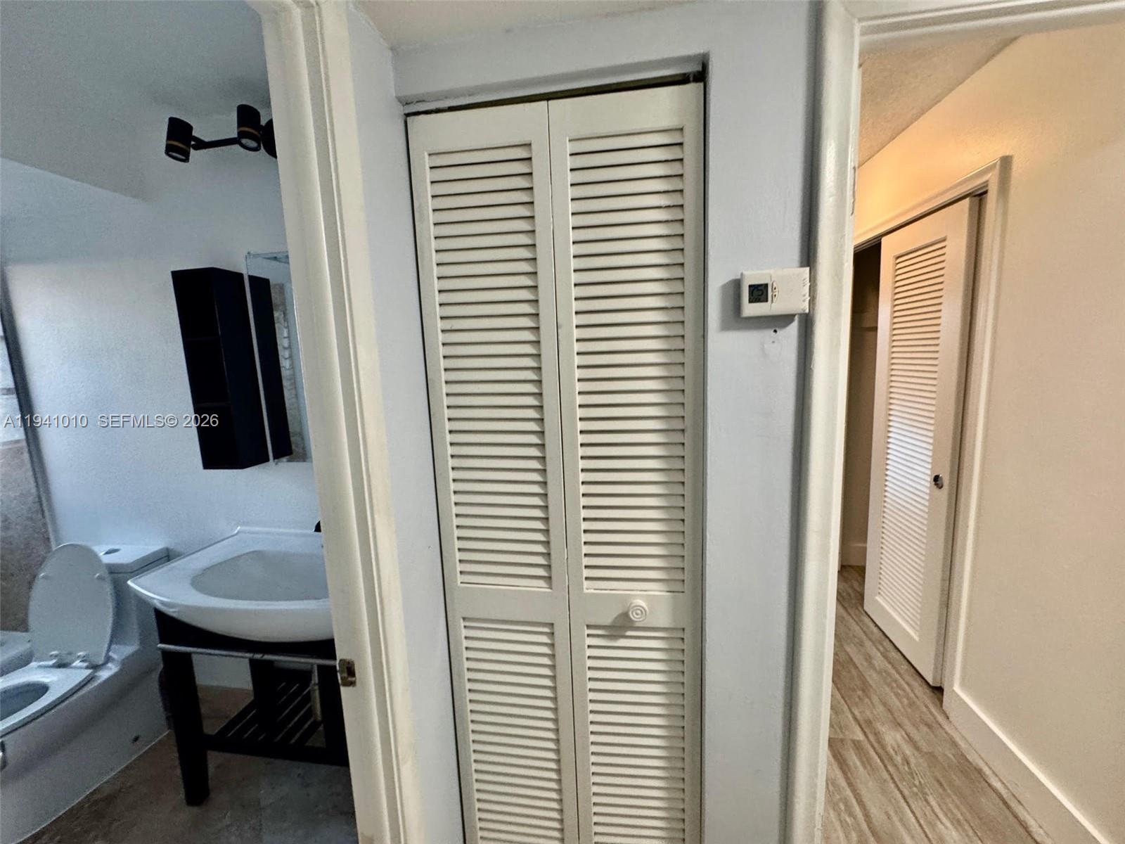 Hallandale Beach Condo: 900 Northeast 12th Avenue