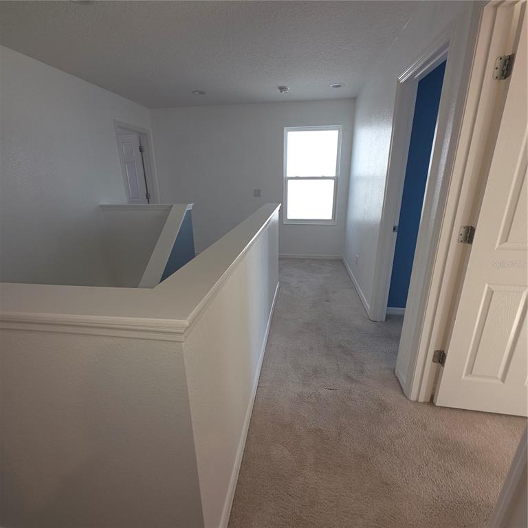 Davenport Condo: 943 Anna Place