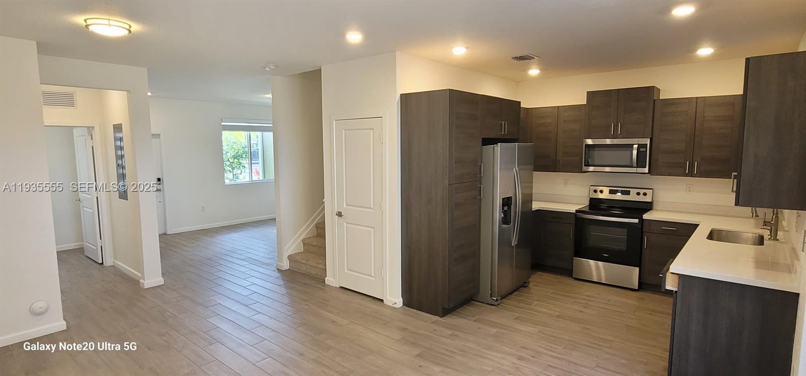 Homestead Condo: 2459 Southeast 10th Street