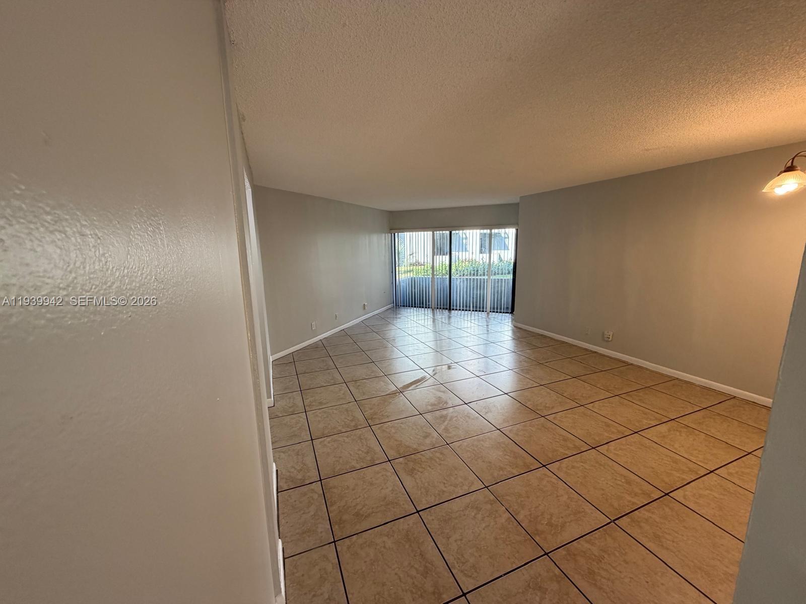 West Palm Beach Condo: 1820 North Congress Avenue
