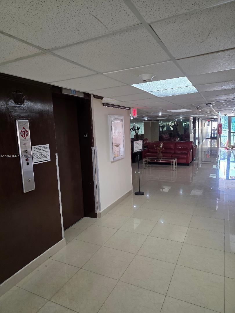 Hallandale Beach Condo: 2000 Atlantic Shores Boulevard