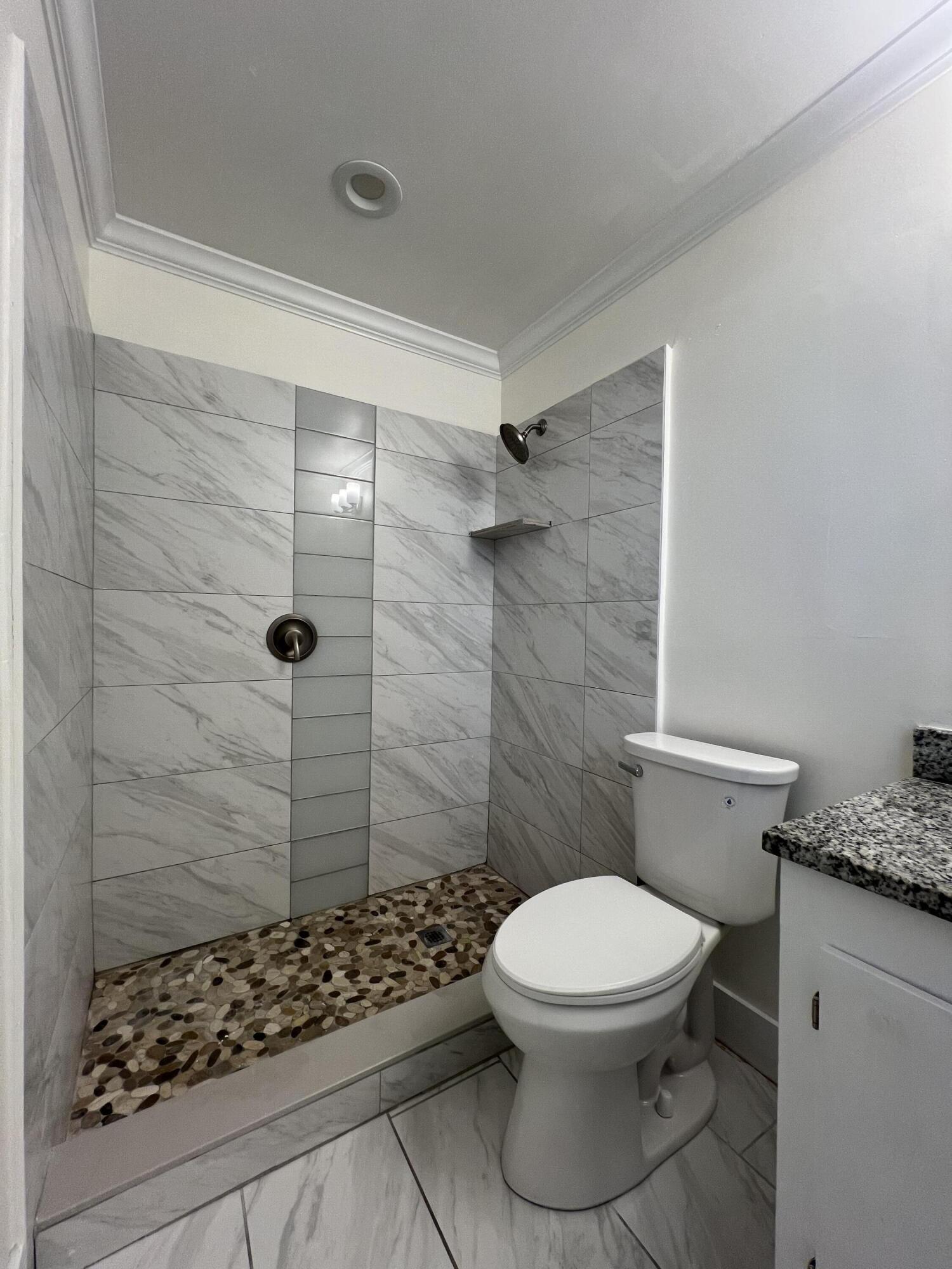 North Palm Beach Condo: 131 Shore Court