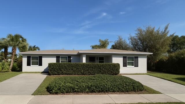 North Palm Beach Condo: 524 Eastwind Drive