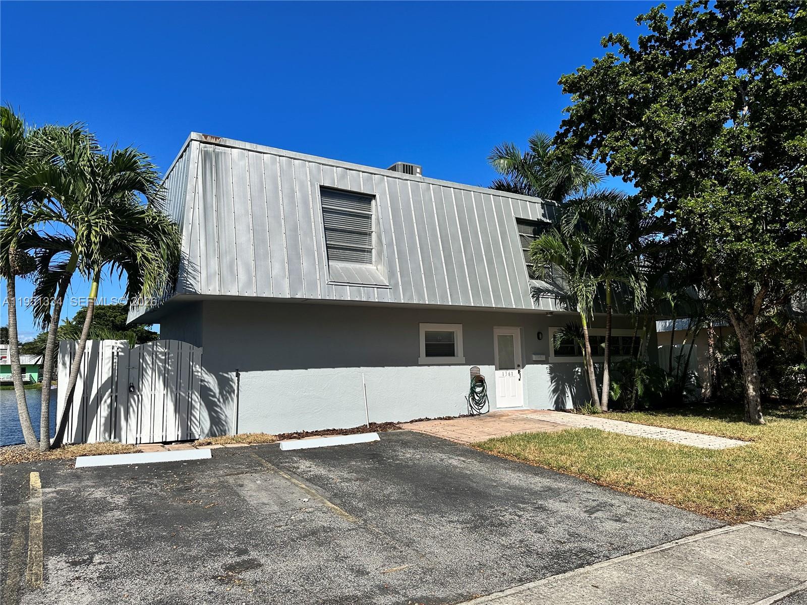 Oakland Park Condo: 1361 Northeast 40th Place