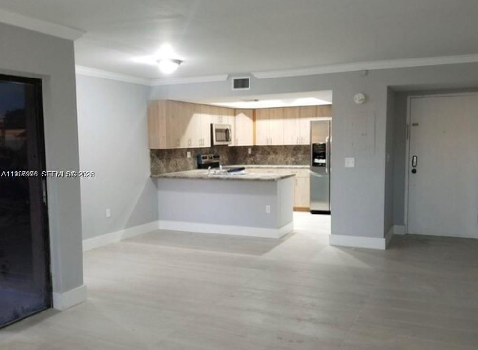 Miami Condo: 10847 Northwest 7th Street