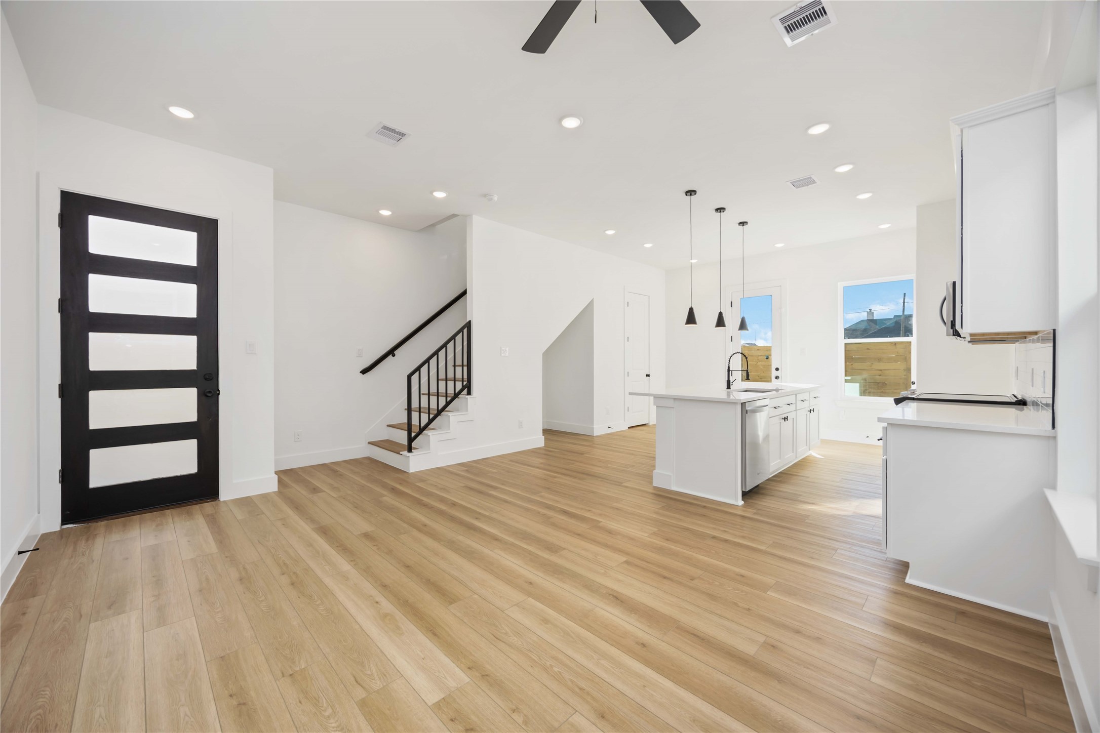 Houston Condo: 1466 Ferguson Way