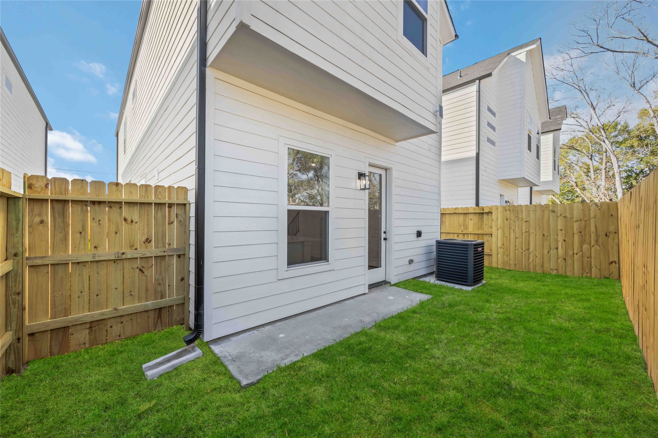 Houston Condo: 1466 Ferguson Way