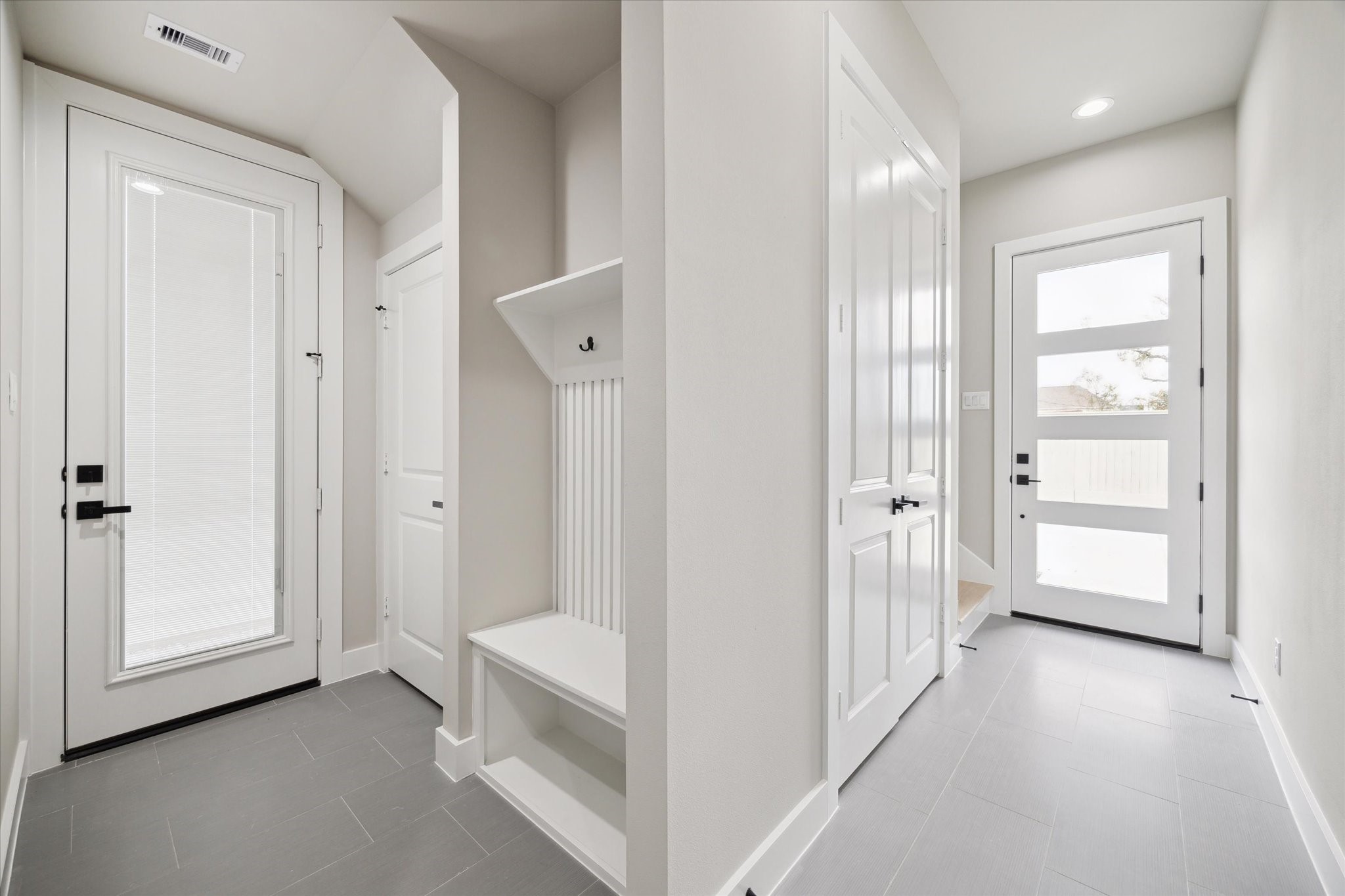 Houston Condo: 5819 Mansfield Street