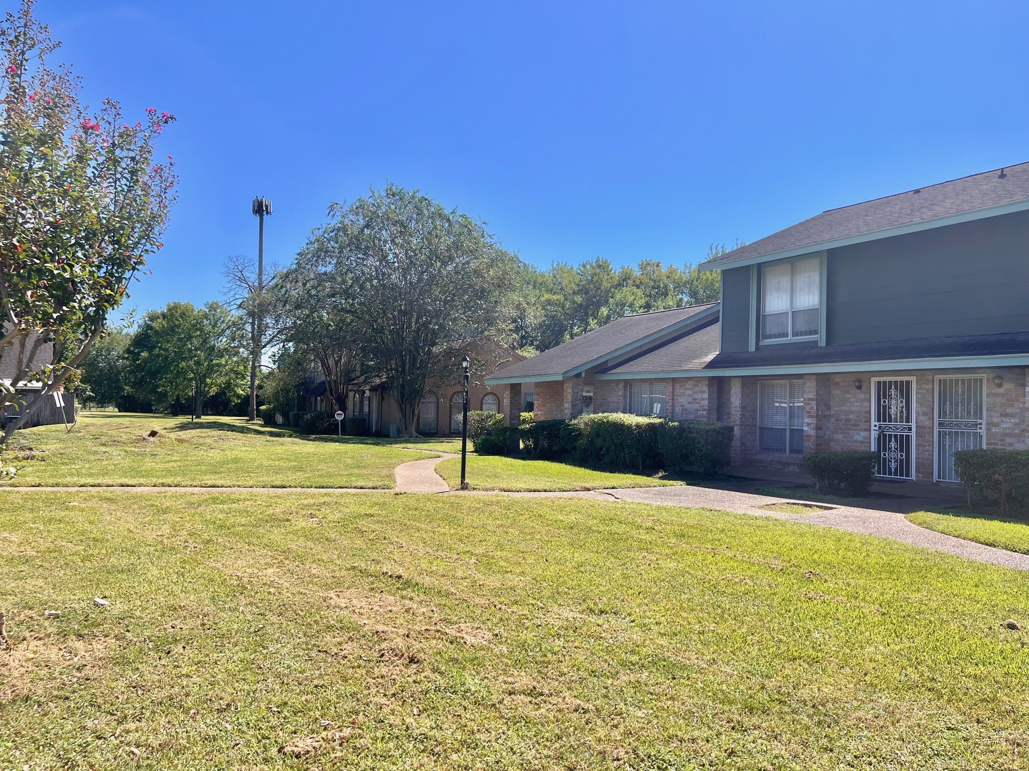 Houston Condo: 7913 Cook Road